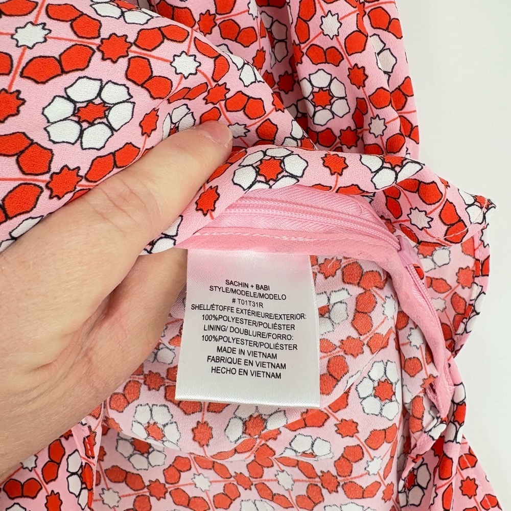 Sachin & Babi Printed Faux Wrap Top Size 2 - image 6